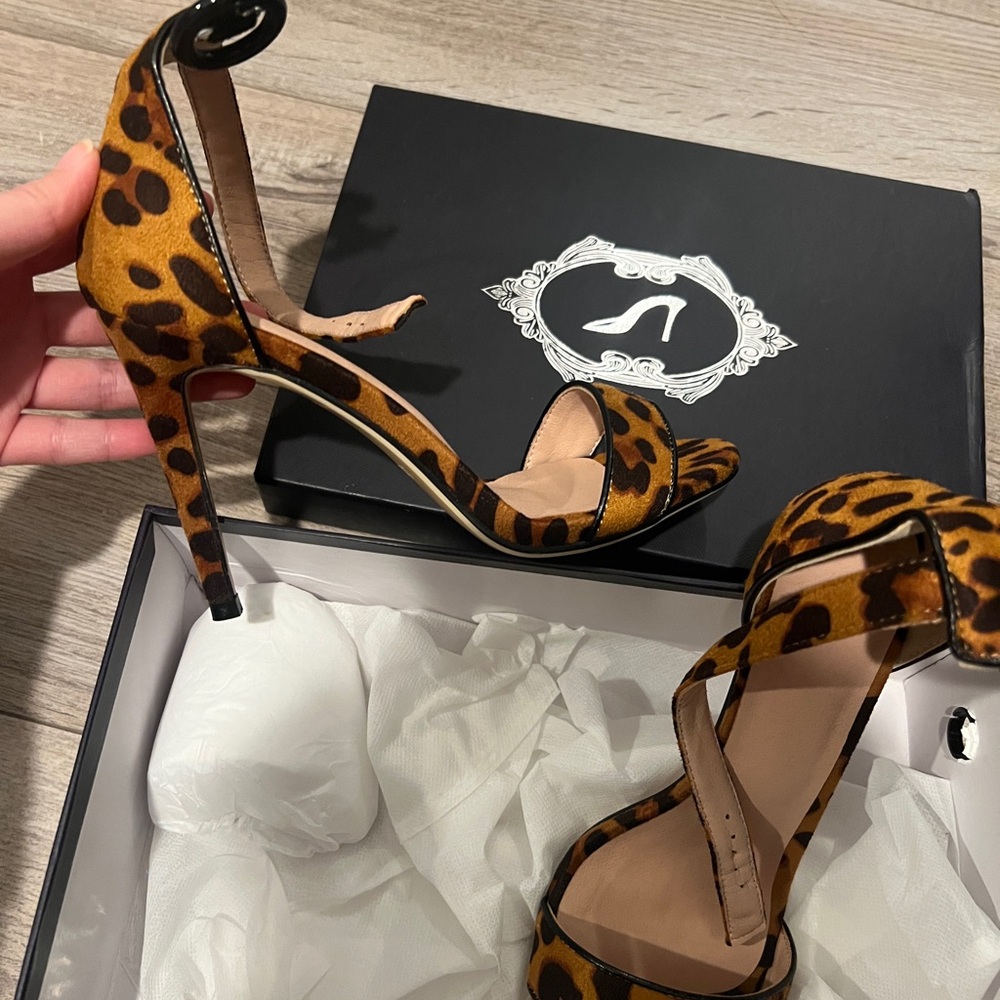 Leopard Print Ankle Strap Heels - Picture 5 of 7